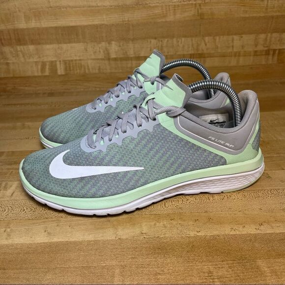 Nike Womens FS Lite Run 4 Athletic Shoes Green 852468-003 Lace Up Low Top 8.5 - Picture 2 of 7